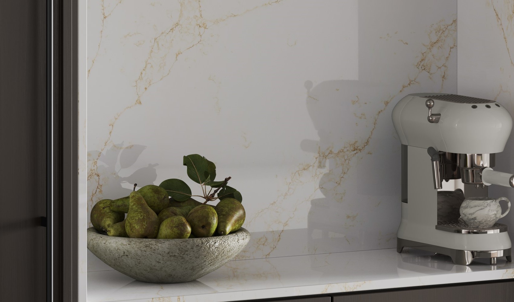 Светлый кварцевый агломерат в кухонном интерьере